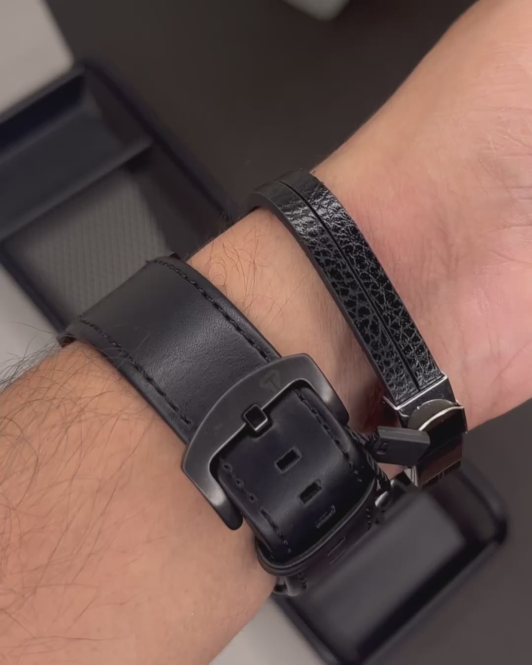TOMI T-084 Business Watch With Bracelet